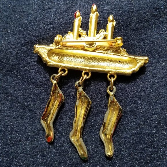 Holiday Jewelry - Night Before Christmas Brooch - Picture 3 of 4